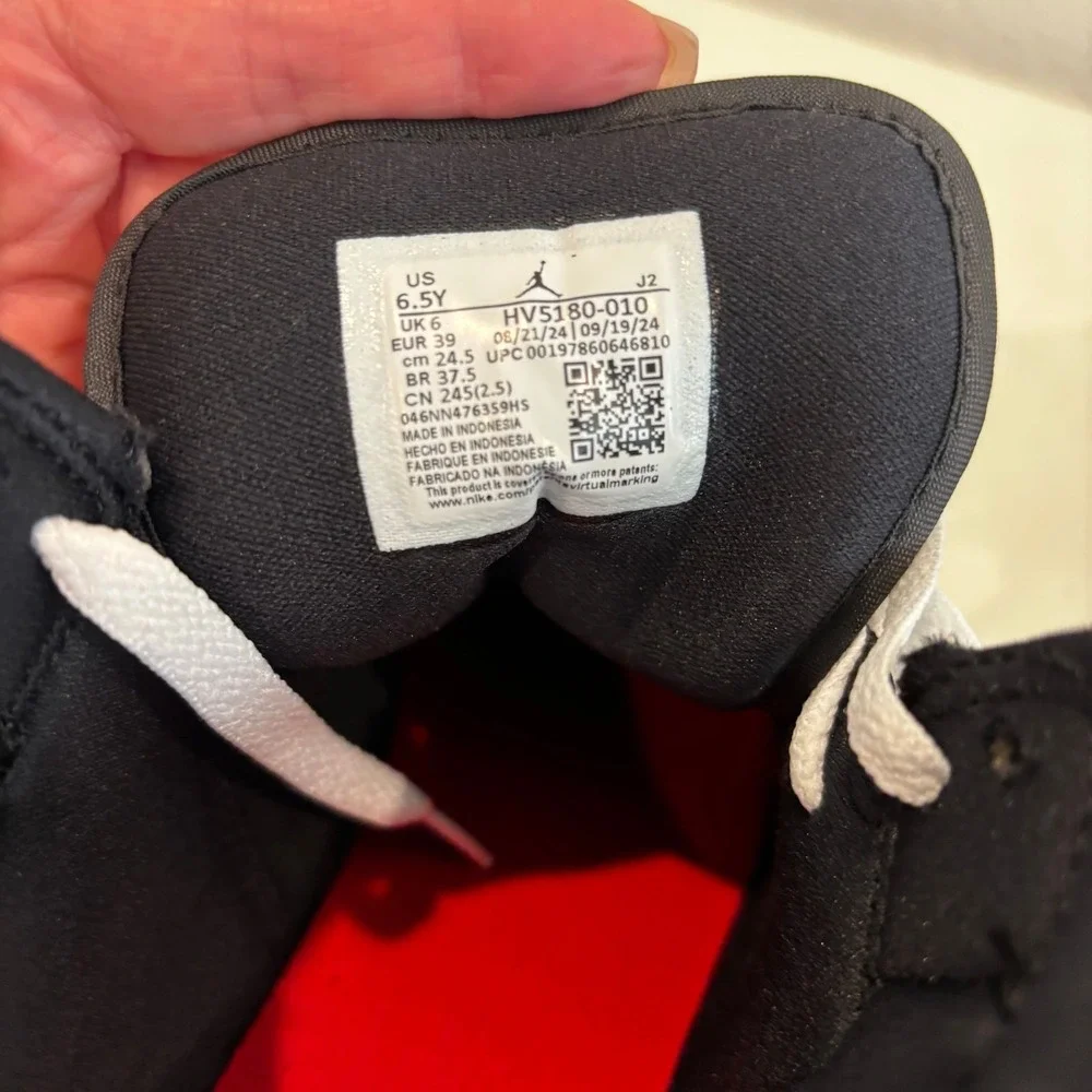 Nike Air Jordan 1 Mid 6.5Y Black On Black Youth GS Womens 8 Retro Sneakers - Picture 4 of 13
